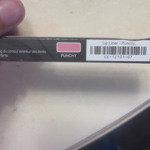 Younique precision pencil - Picture 2 of 2